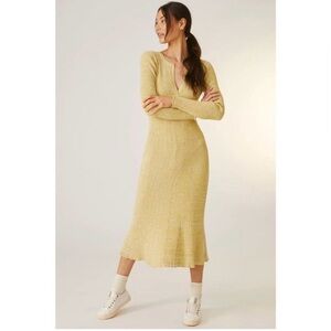 Elegant Gold Knit Midi Dress